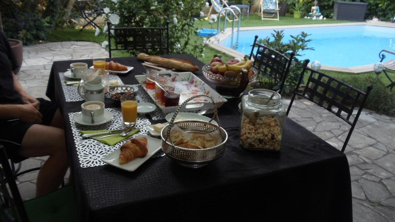 Les Landes Hotel Rilhac-Rancon Bagian luar foto