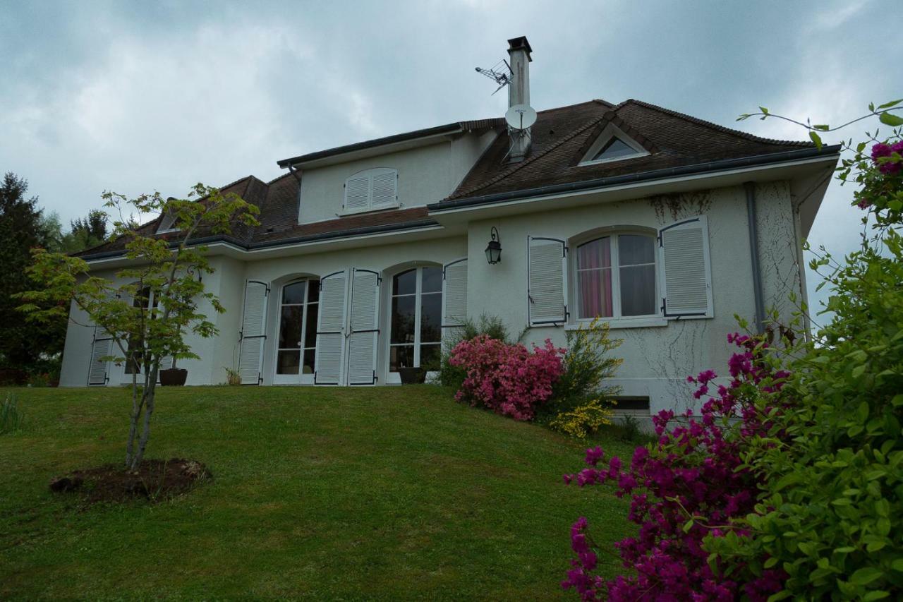 Les Landes Hotel Rilhac-Rancon Bagian luar foto